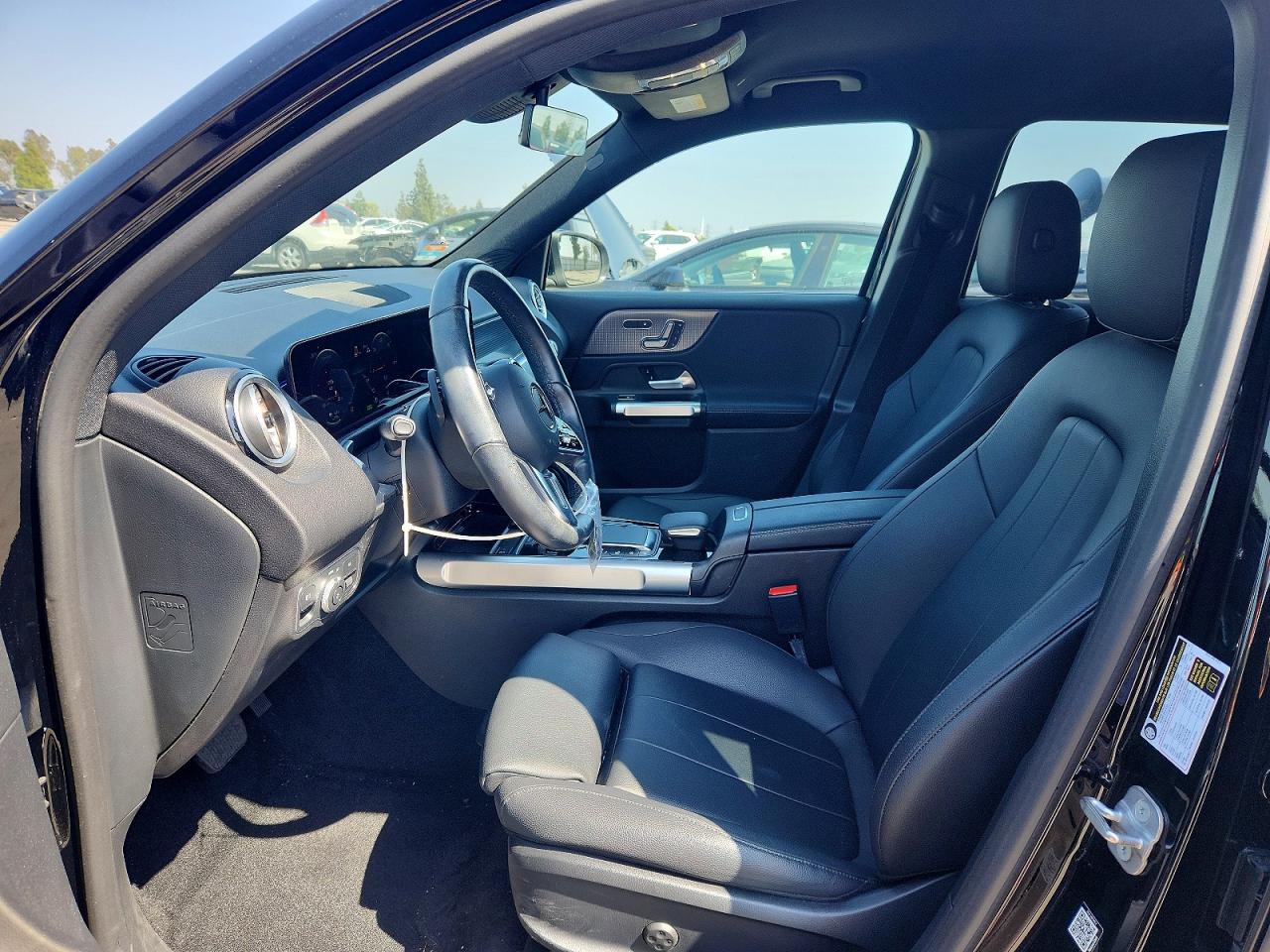 Mercedes-Benz EQB 300 4matic