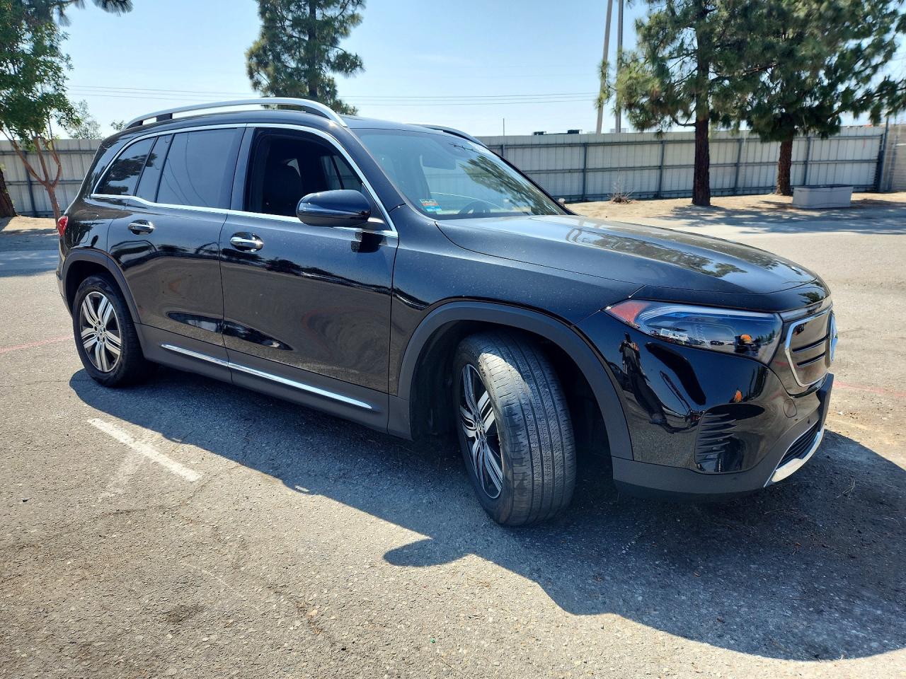Mercedes-Benz EQB 300 4matic
