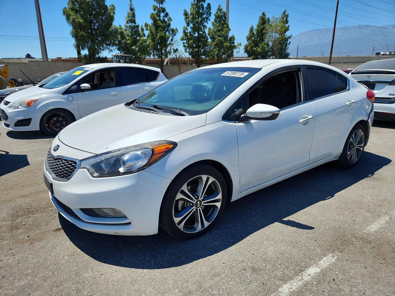 Salvage Kia Forte Image