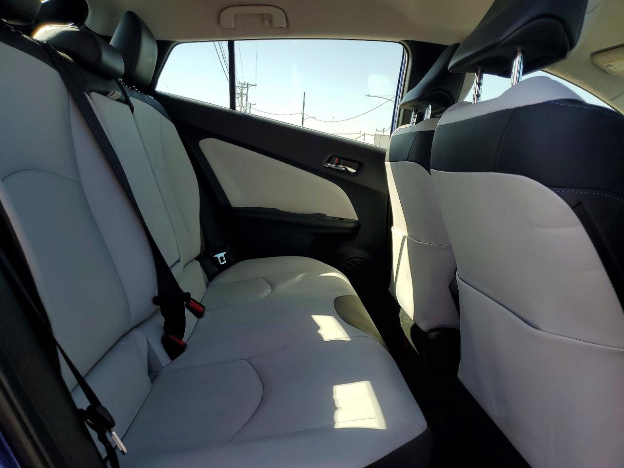 Toyota Prius Three Touring