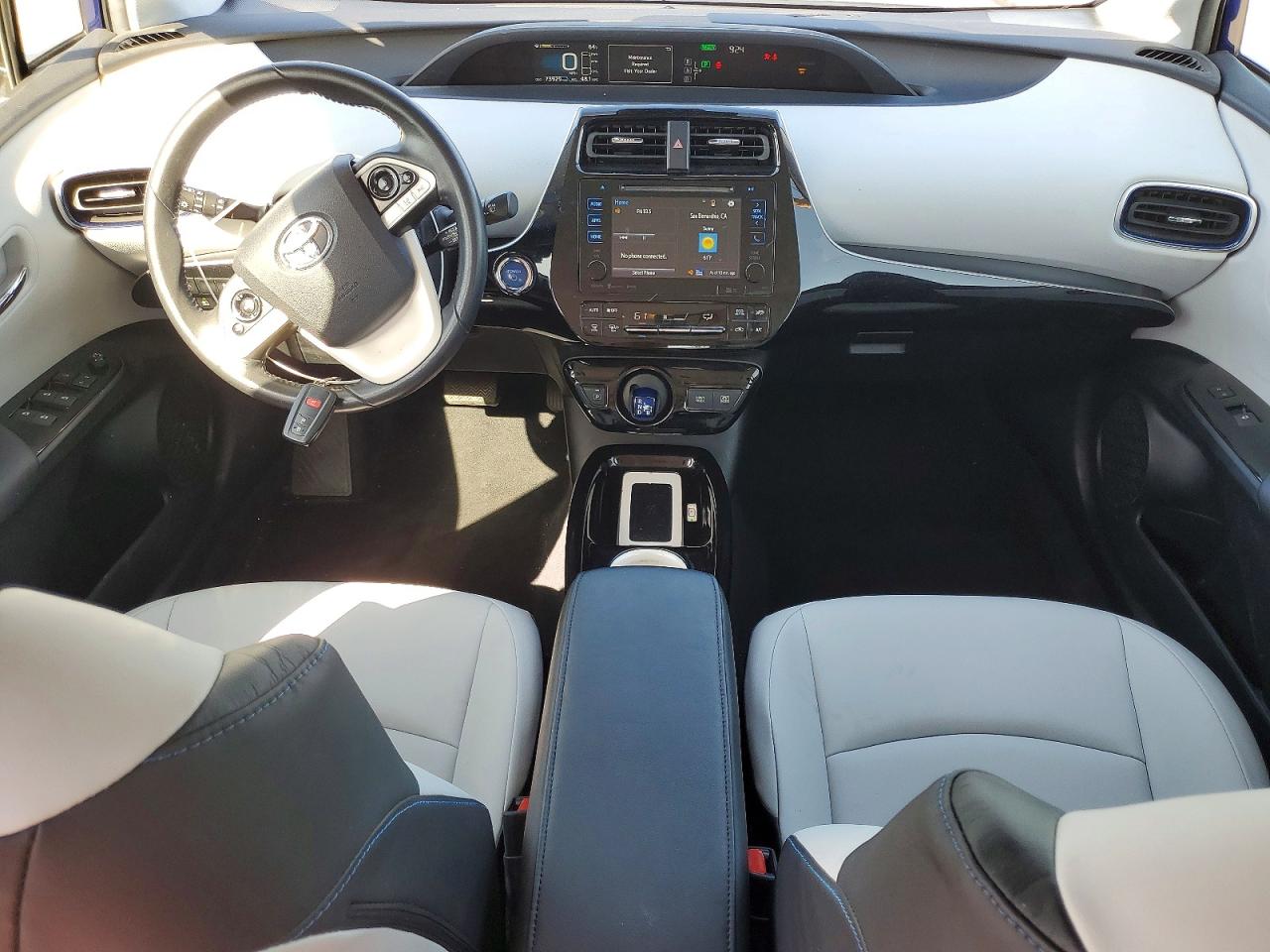 Toyota Prius Three Touring