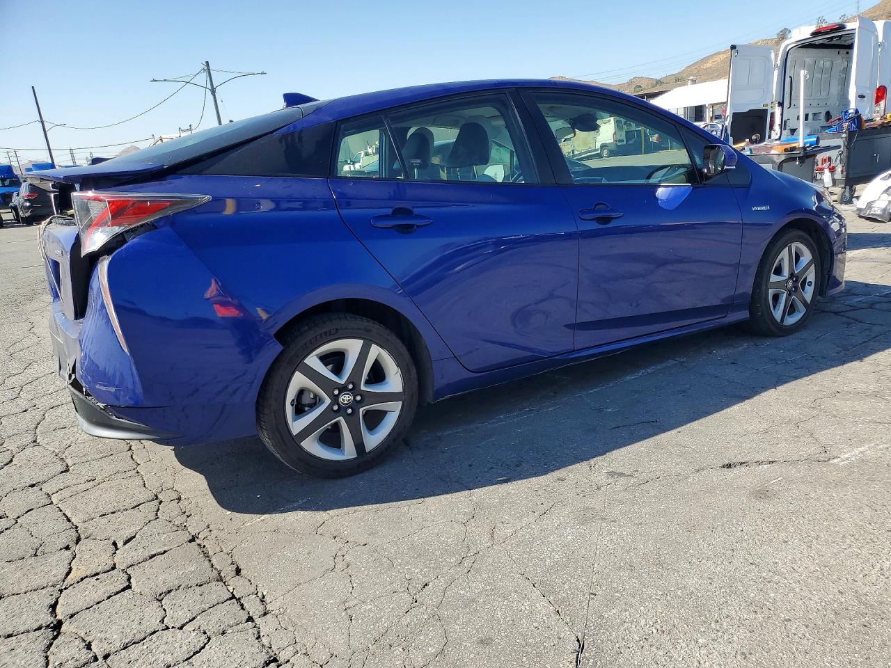Toyota Prius Three Touring
