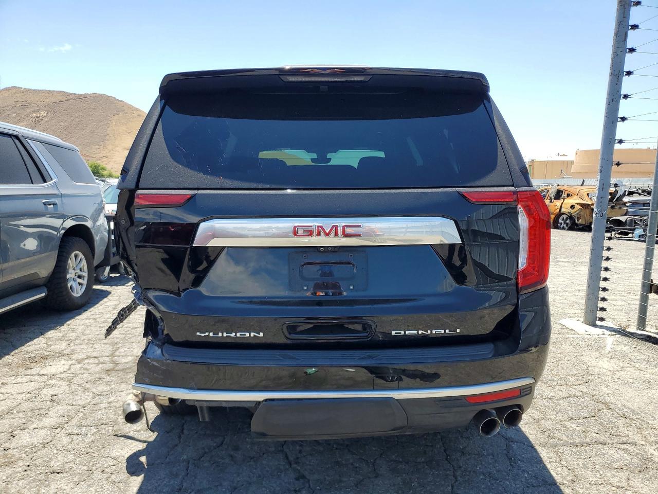 GMC Yukon Denali
