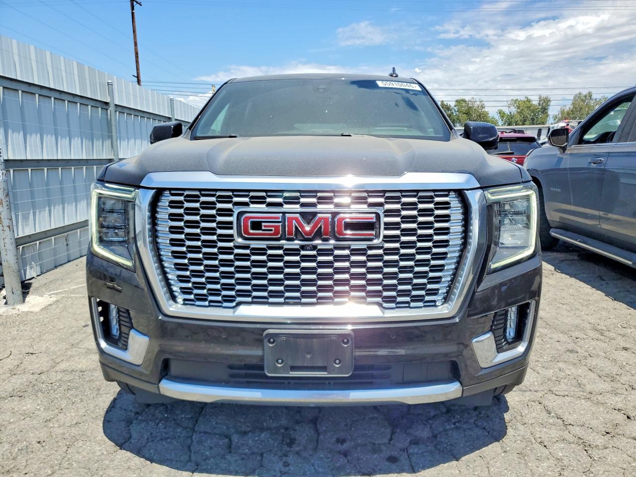 GMC Yukon Denali