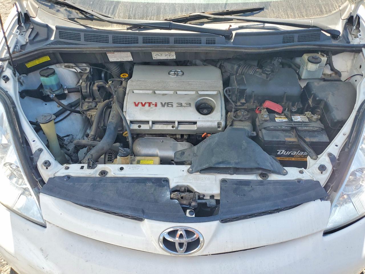 Toyota Sienna Le 8 Passenger