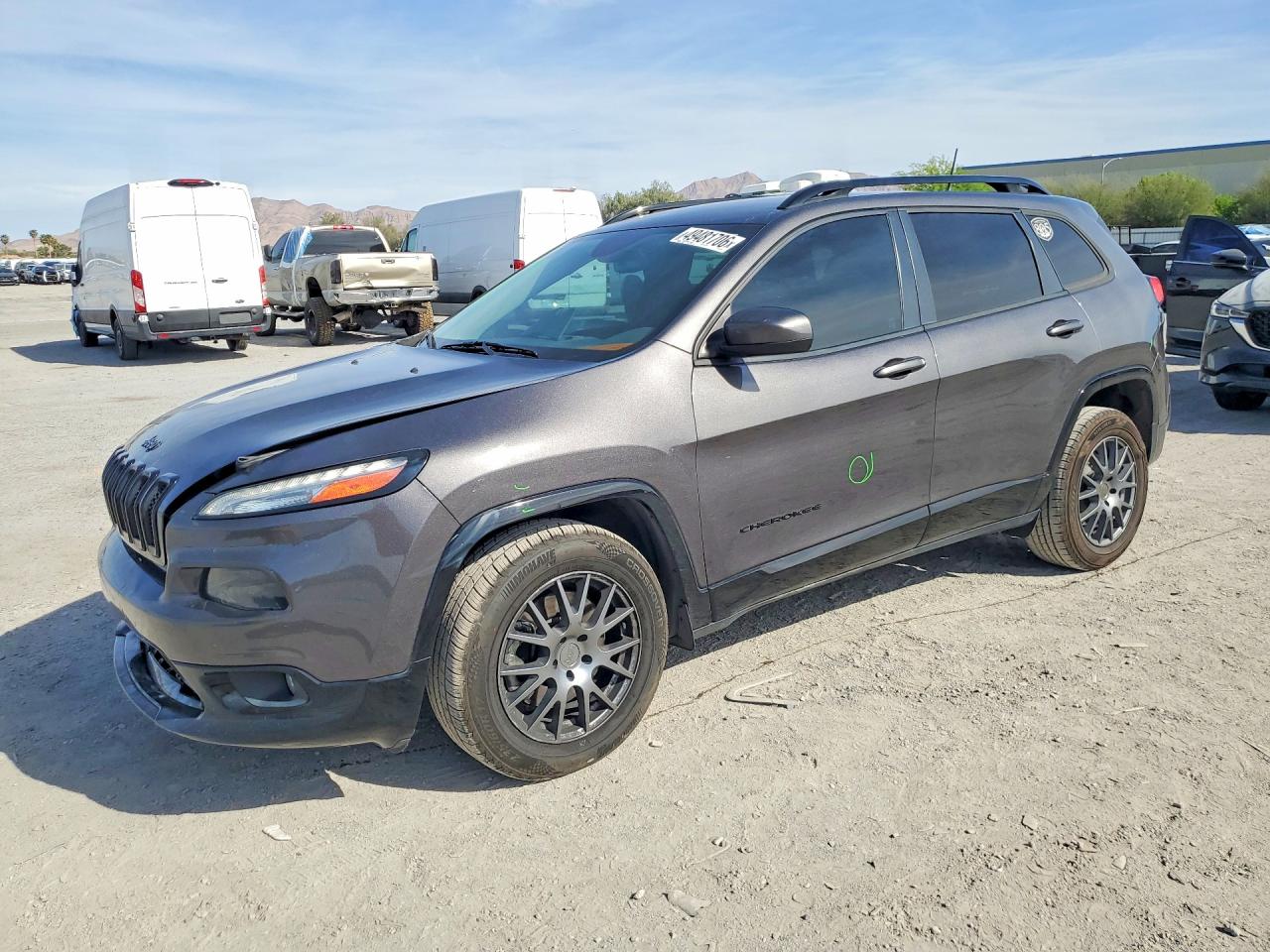 Salvage Jeep Grand Cherokee Image