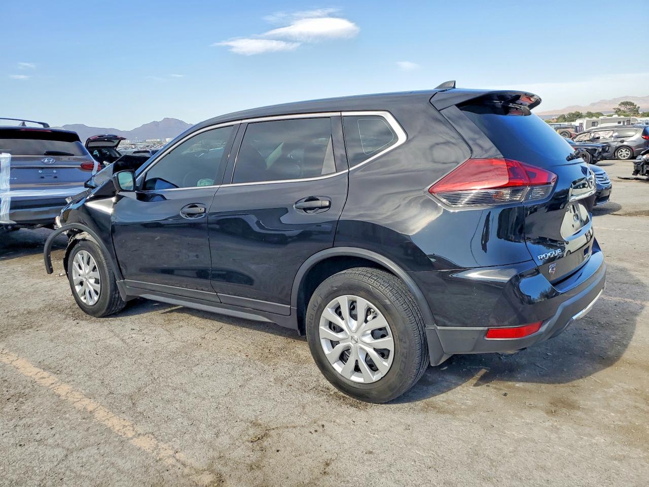 Nissan Rogue S
