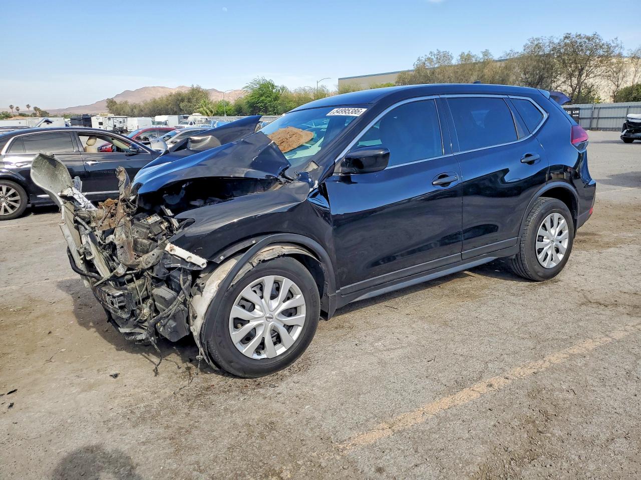 Salvage Nissan Rogue Image