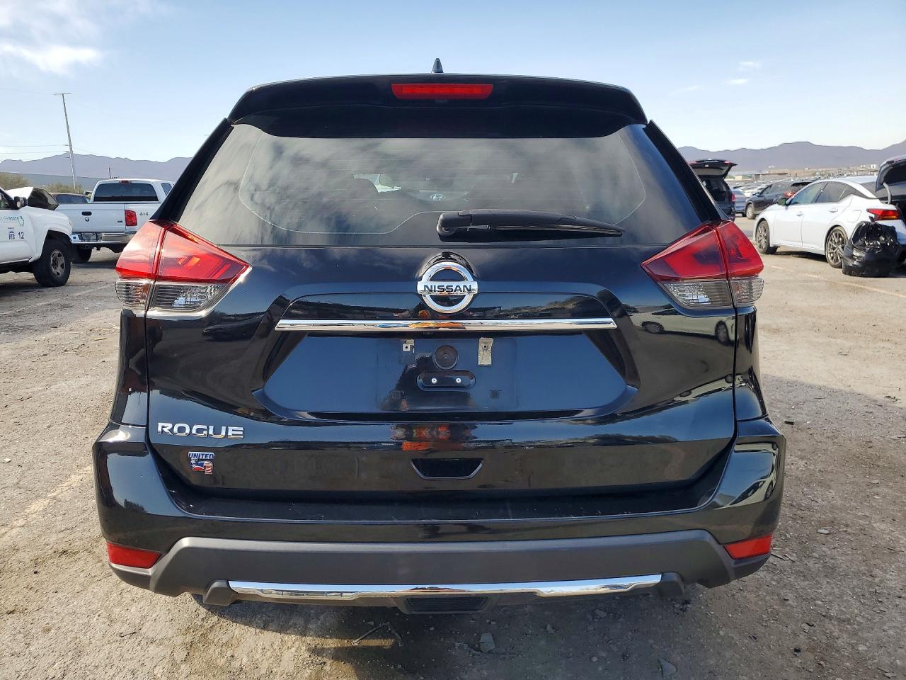 Nissan Rogue S