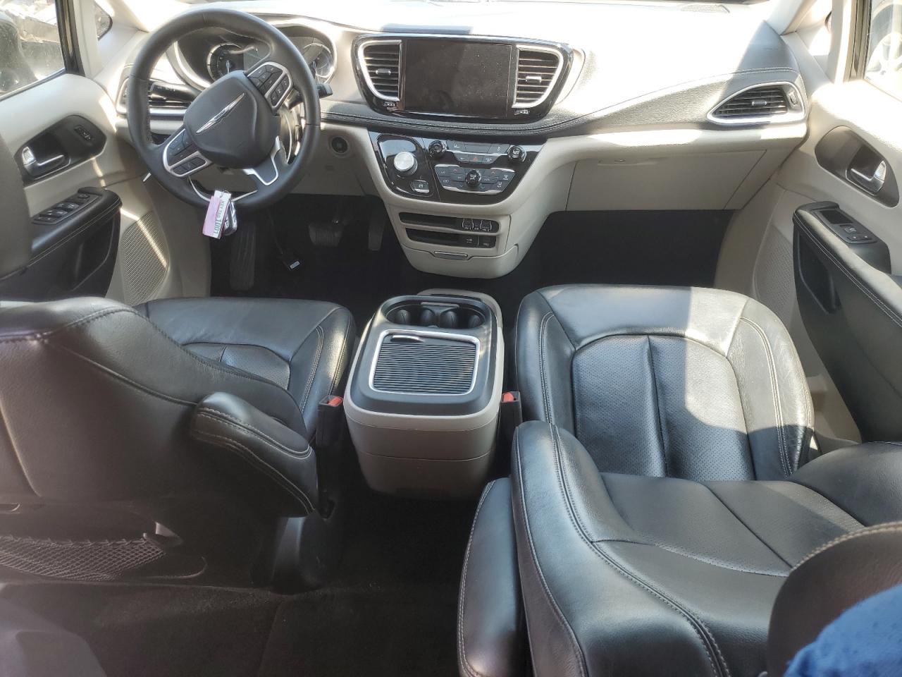 Chrysler Pacifica Hybrid Touring L