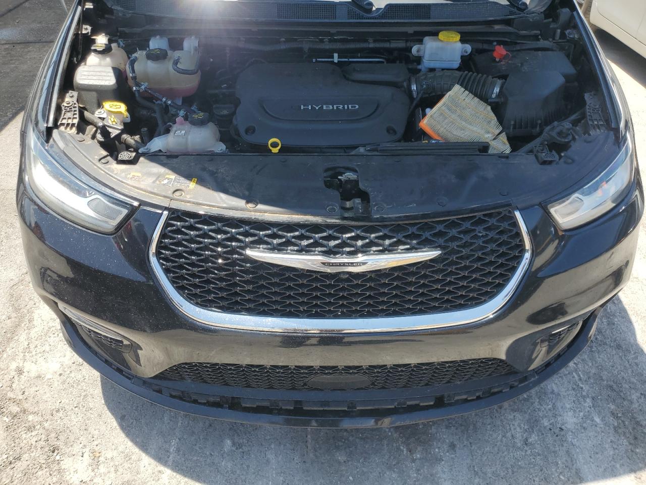Chrysler Pacifica Hybrid Touring L