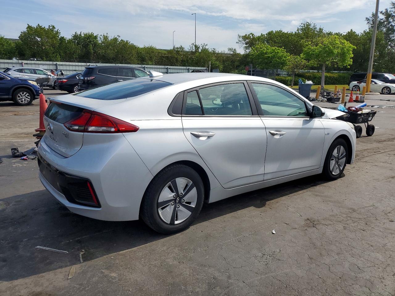 Hyundai Ioniq Blue