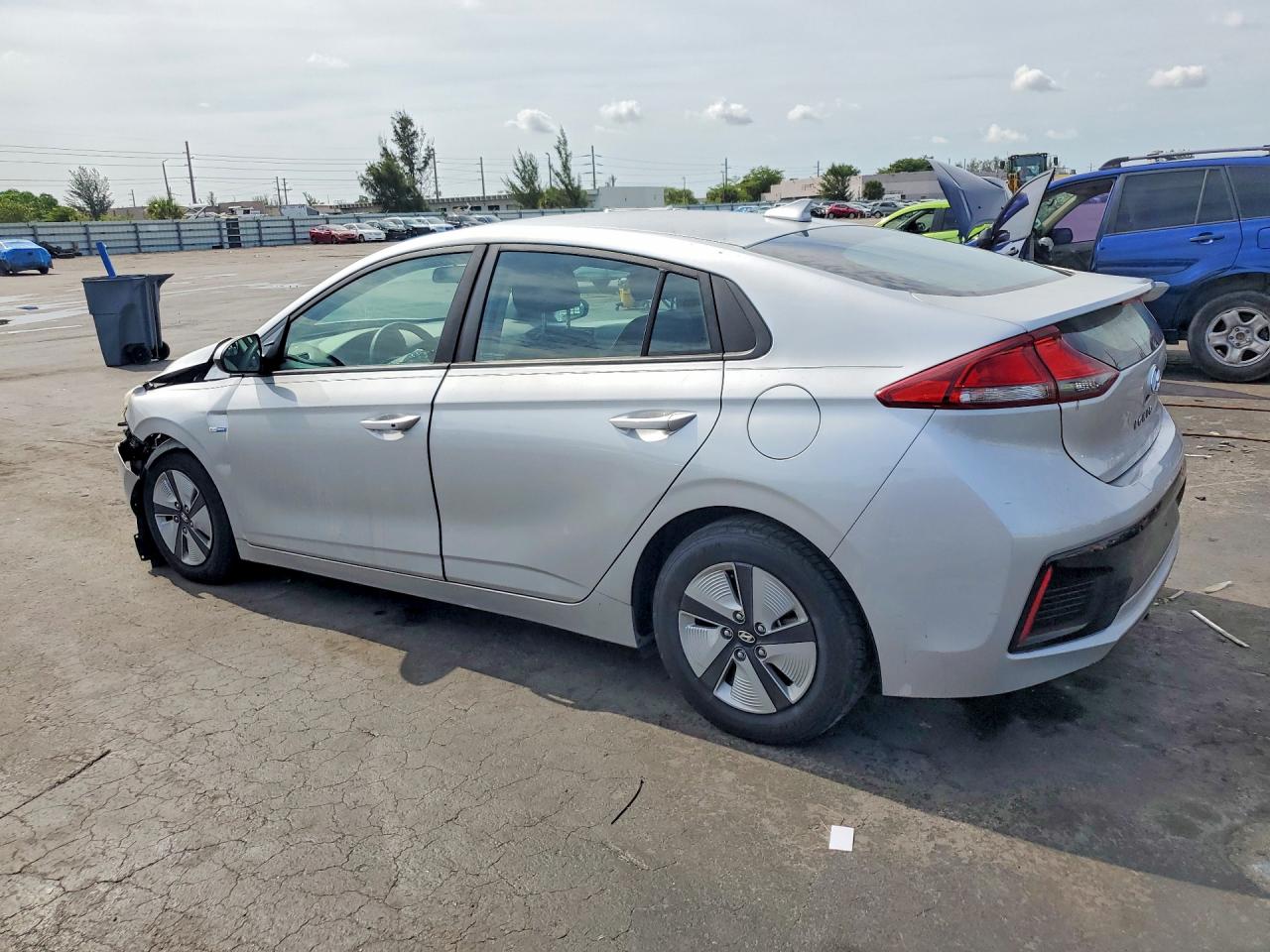 Hyundai Ioniq Blue
