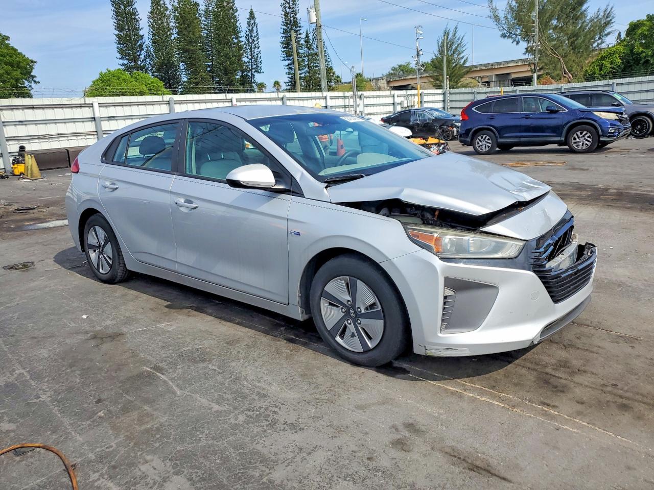 Hyundai Ioniq Blue
