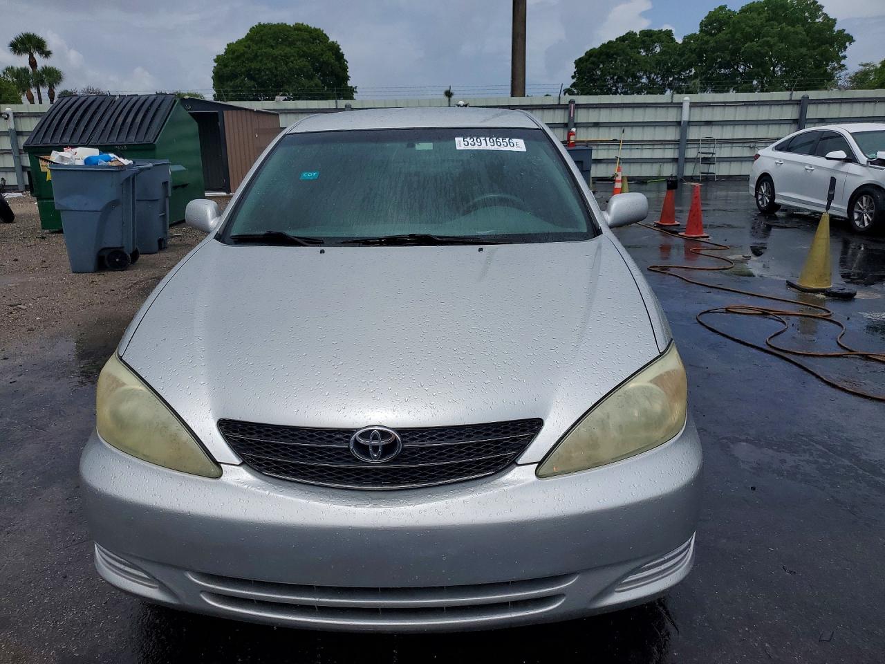 Toyota Camry Le