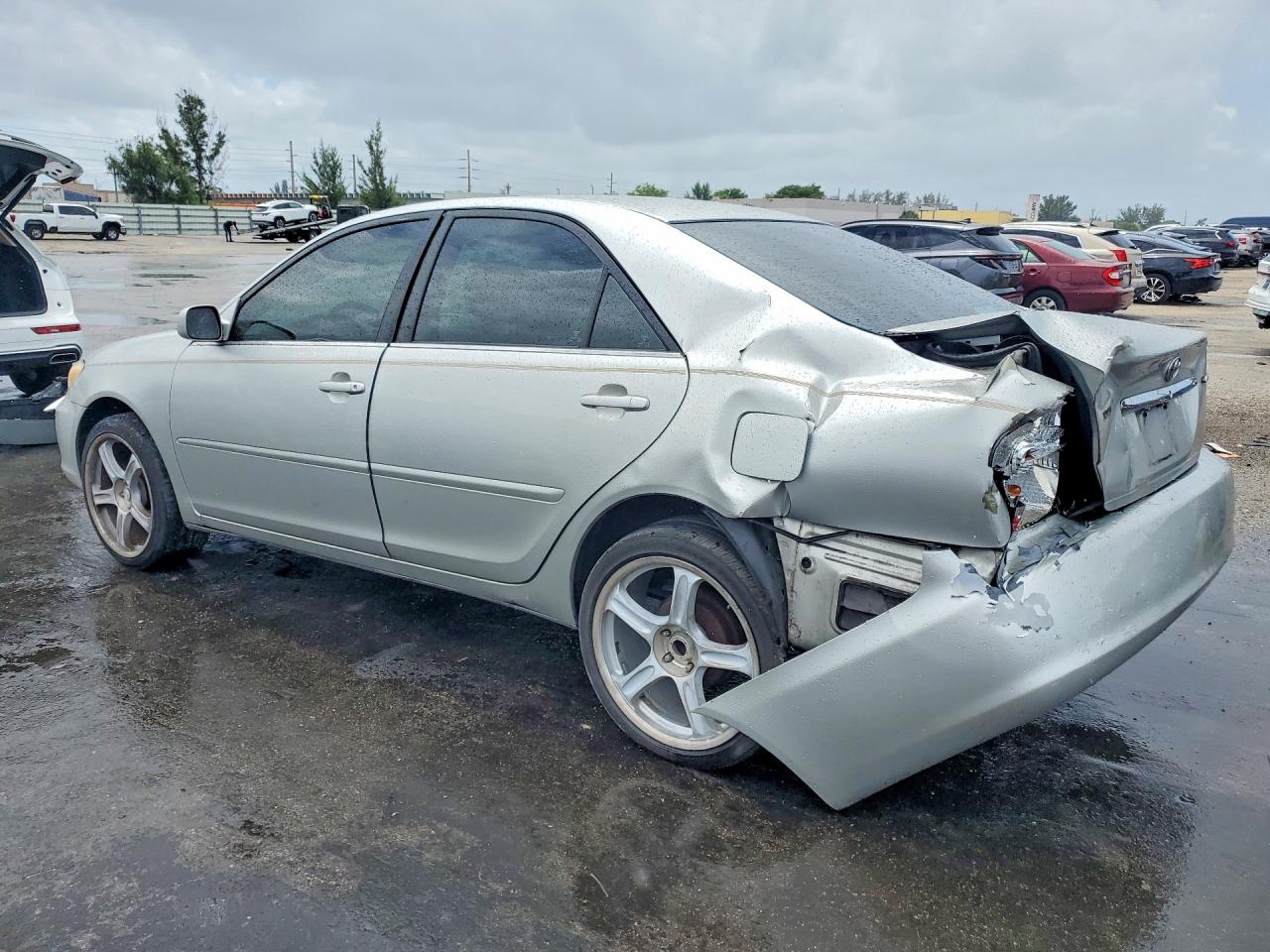 Toyota Camry Le