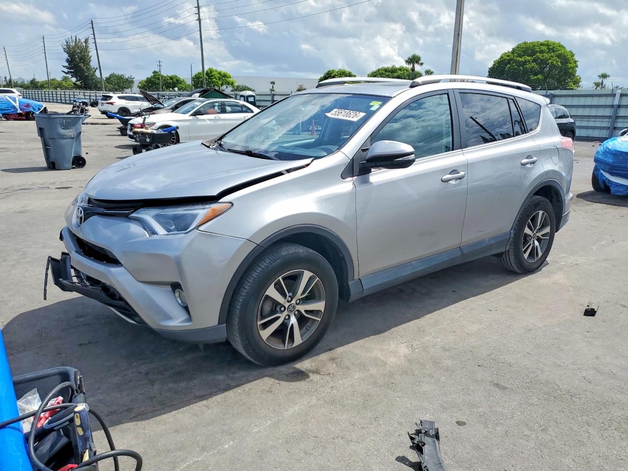 Salvage Toyota RAV4 Image