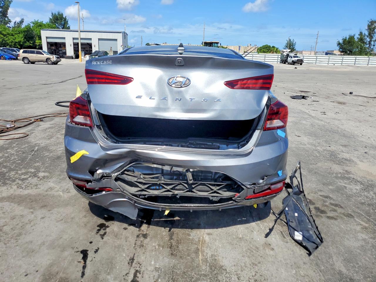 Hyundai ELANTRA Value Edition