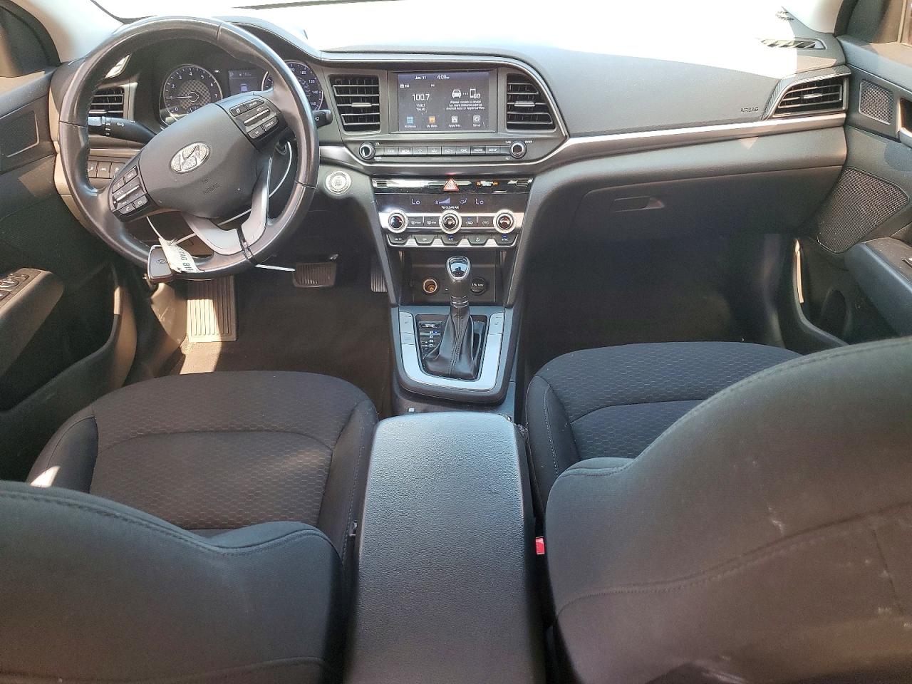 Hyundai ELANTRA Value Edition