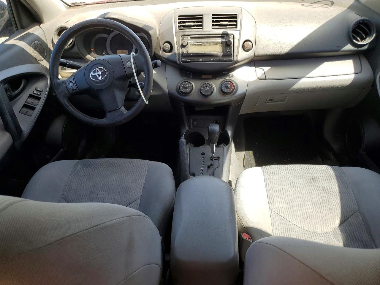 Toyota RAV4 Base