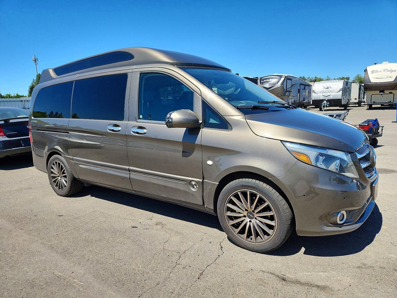 Mercedes-Benz Metris