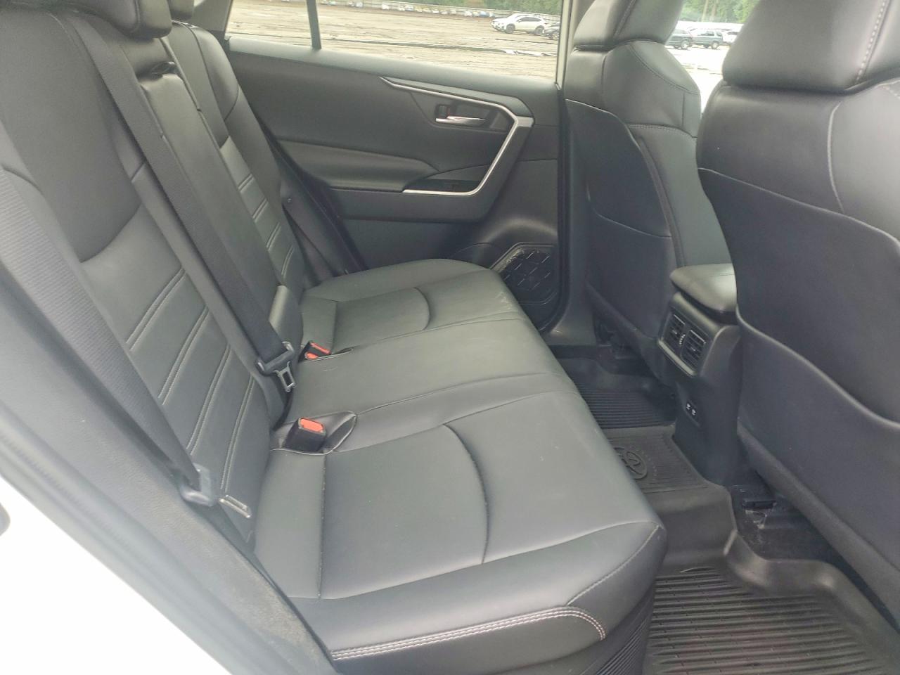 Toyota RAV4 Xle Premium