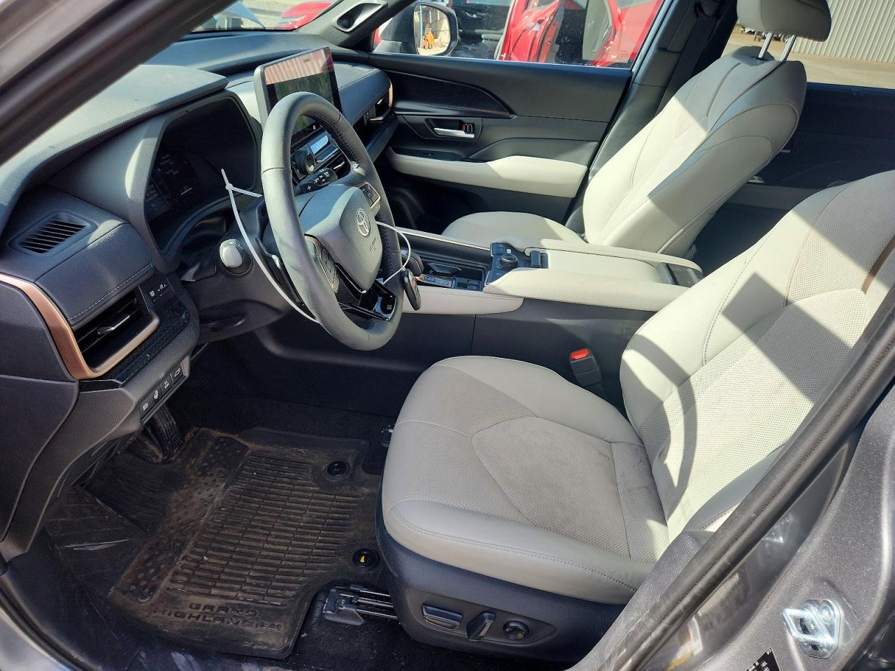 Toyota Grand Highlander Hybrid Max Platinum