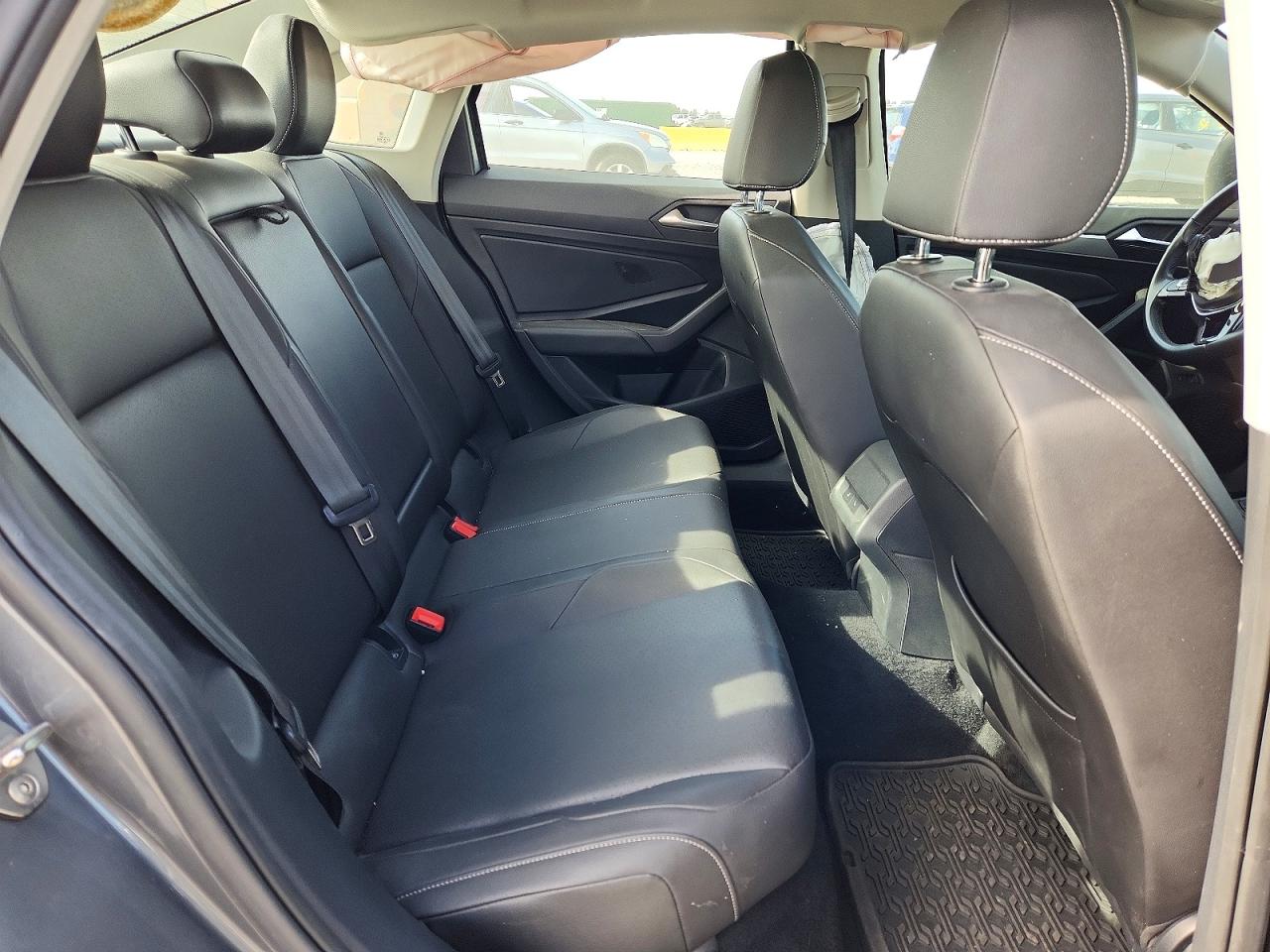 Volkswagen Jetta S