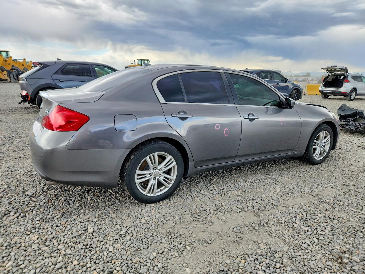 INFINITI G37 X