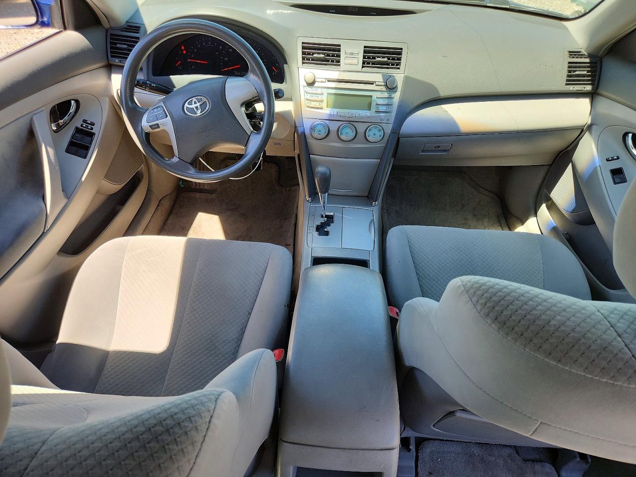 Toyota Camry Ce