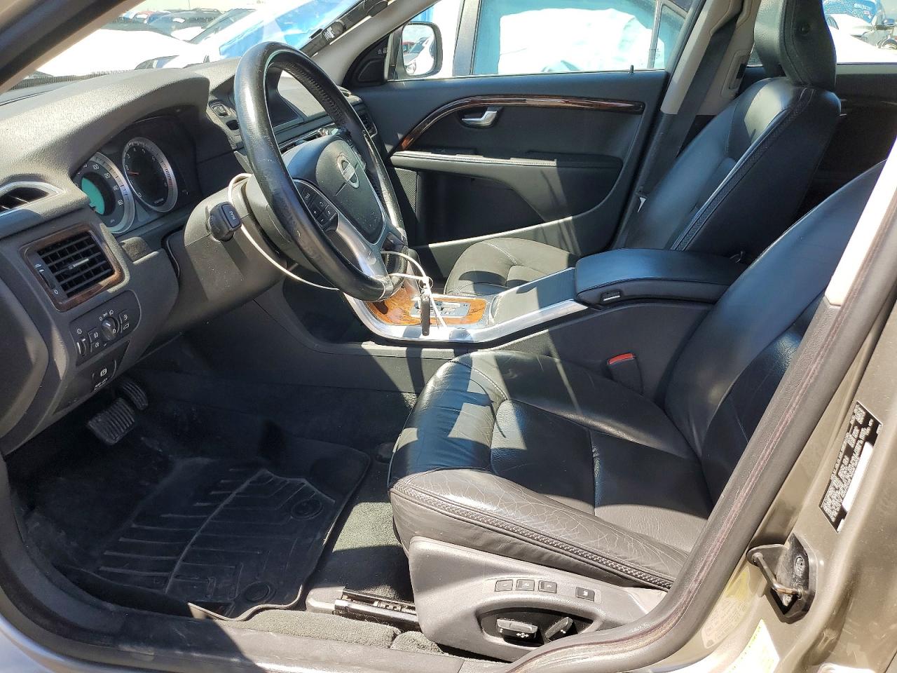 Volvo XC70 T6