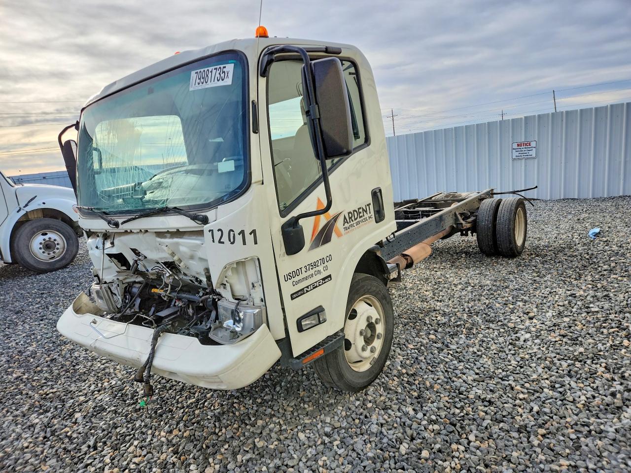 Salvage Isuzu Npr Hd Image