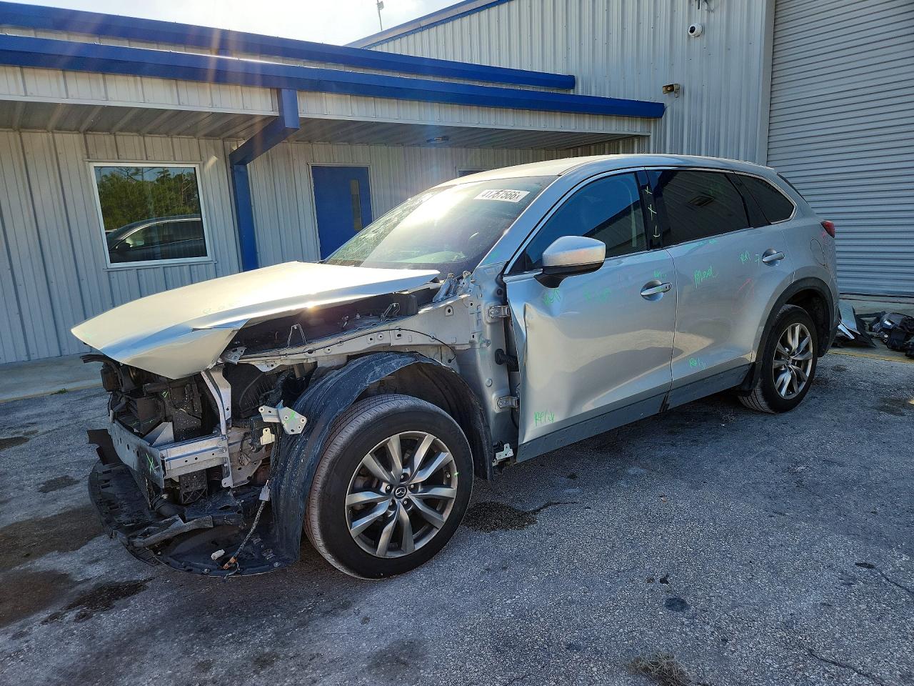 Salvage Mazda Cx Image