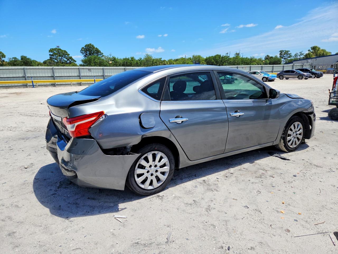 Nissan Sentra