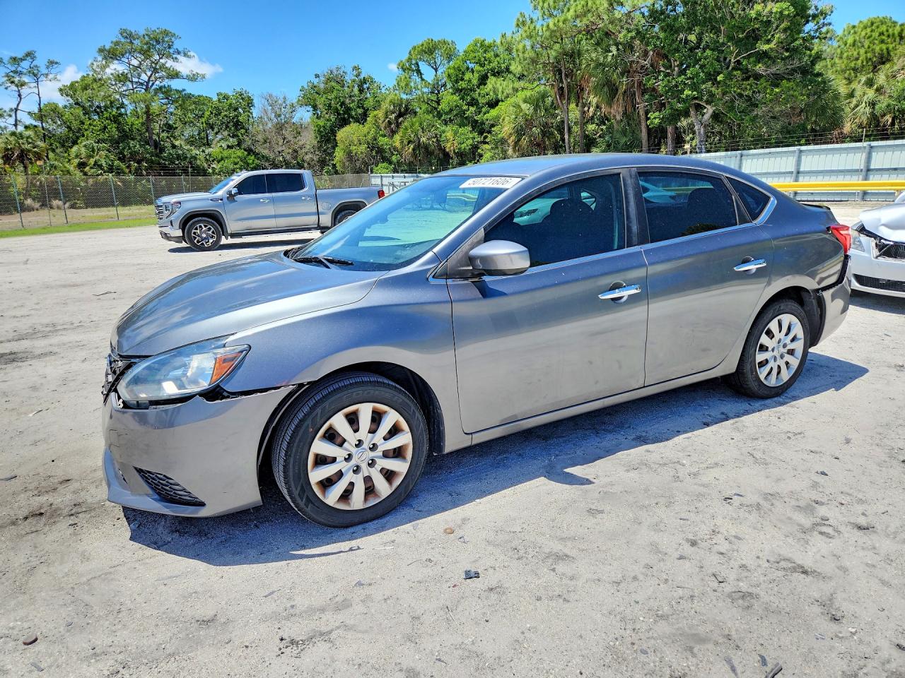 Salvage Nissan Sentra Image