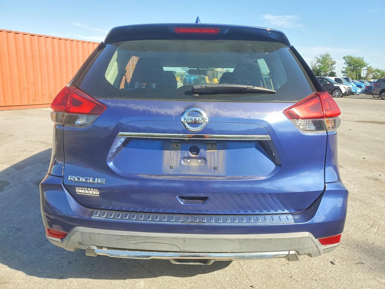 Nissan Rogue S