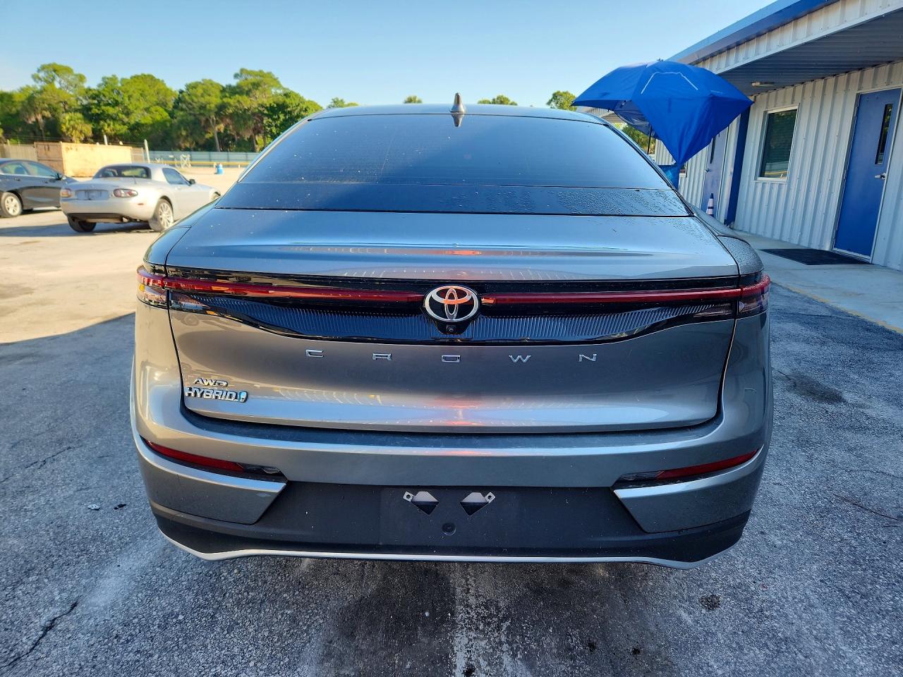 Toyota Crown Xle Xle