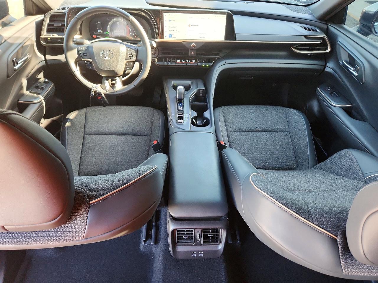 Toyota Crown Xle Xle