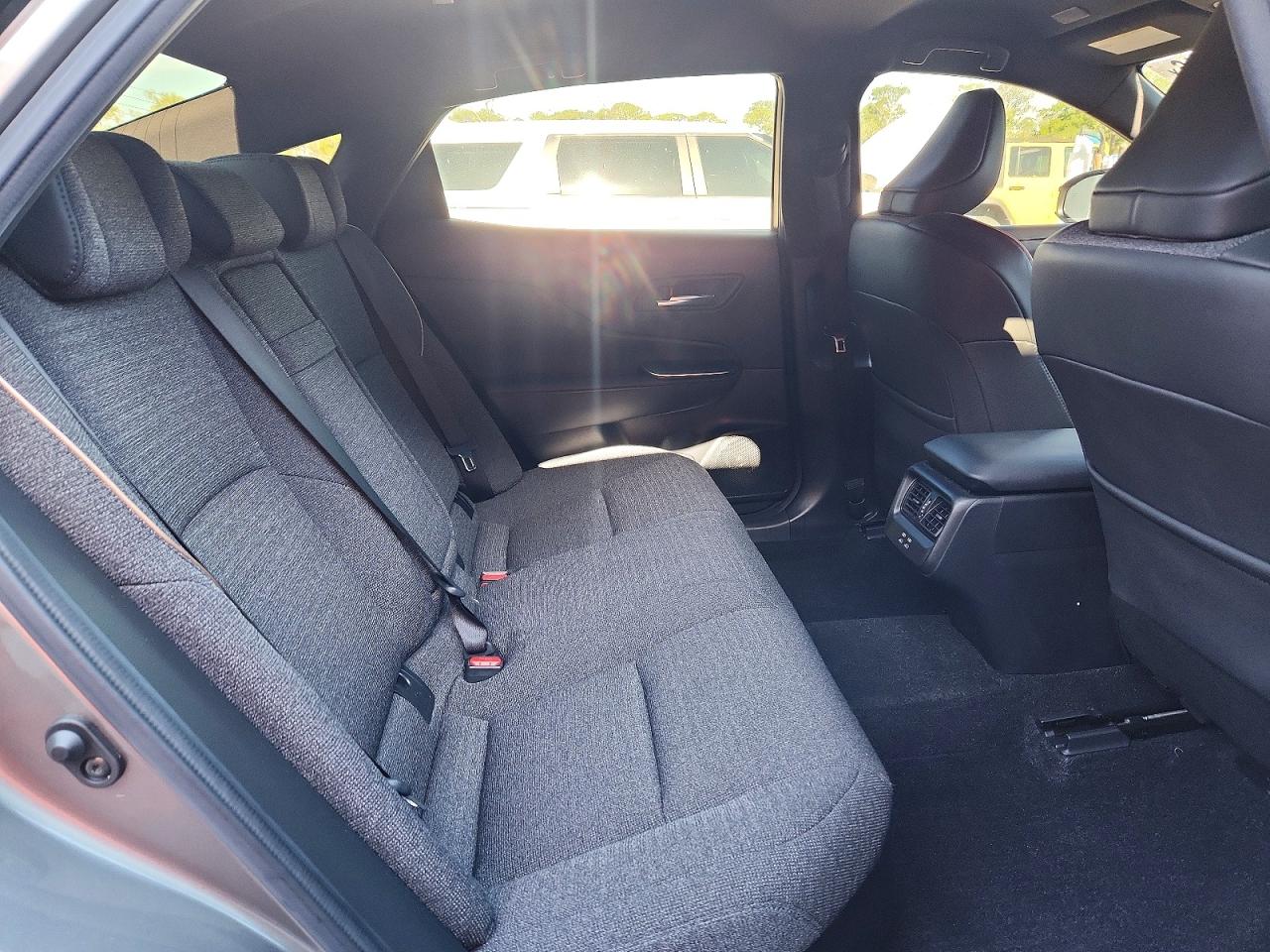 Toyota Crown Xle Xle