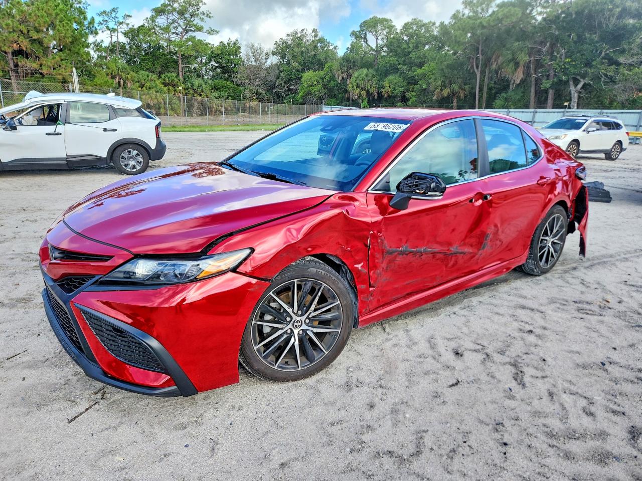 Salvage Toyota Camry Image