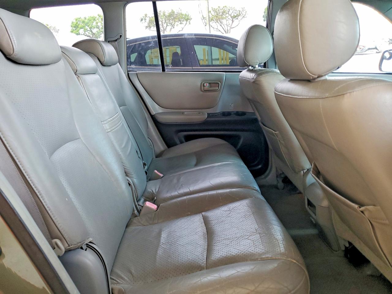 Toyota Highlander Base