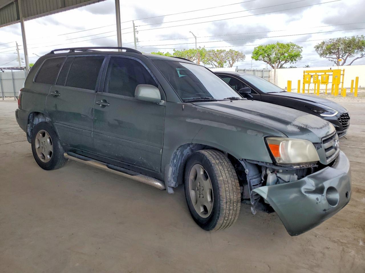 Toyota Highlander Base