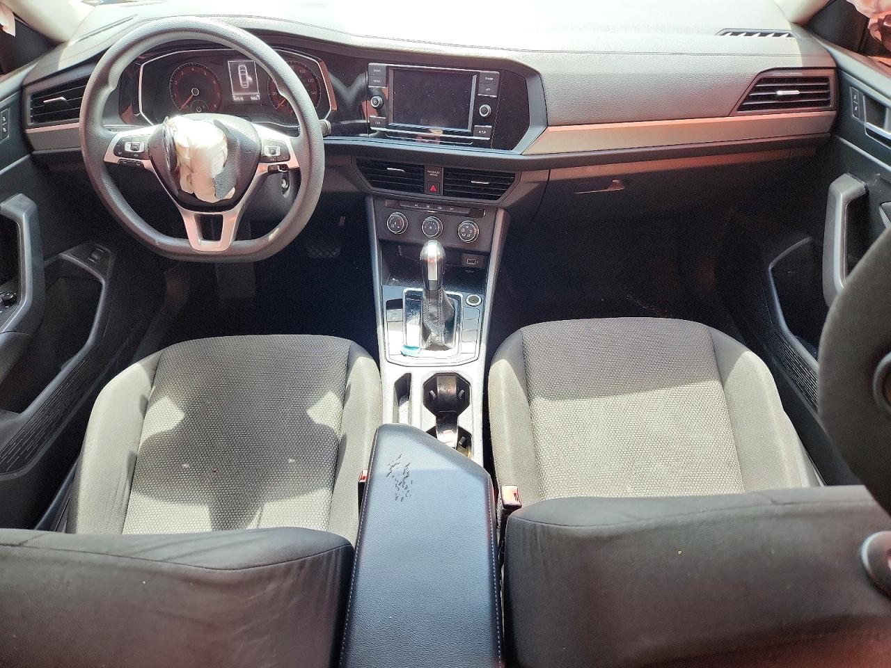 Volkswagen Jetta S