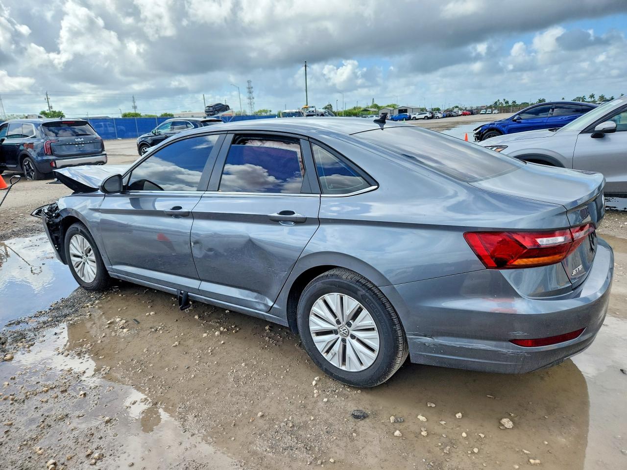 Volkswagen Jetta S