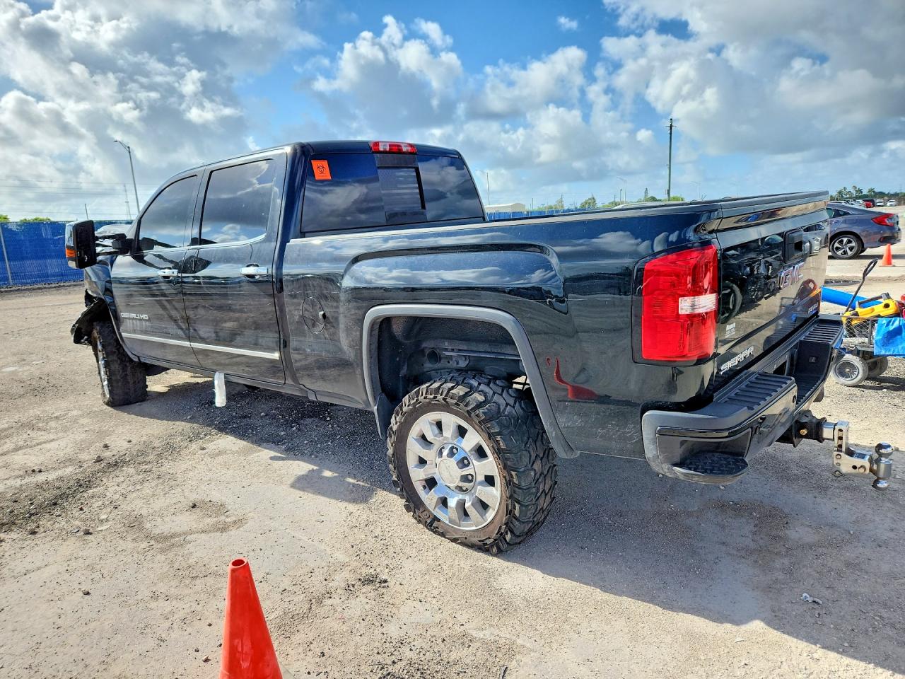 GMC Sierra K2500 Denali