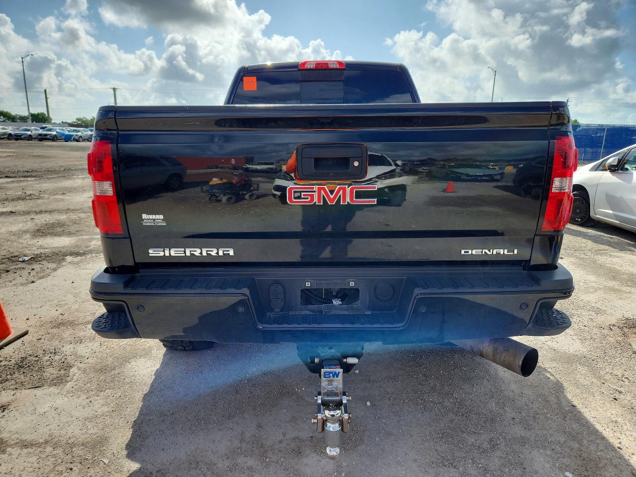 GMC Sierra K2500 Denali