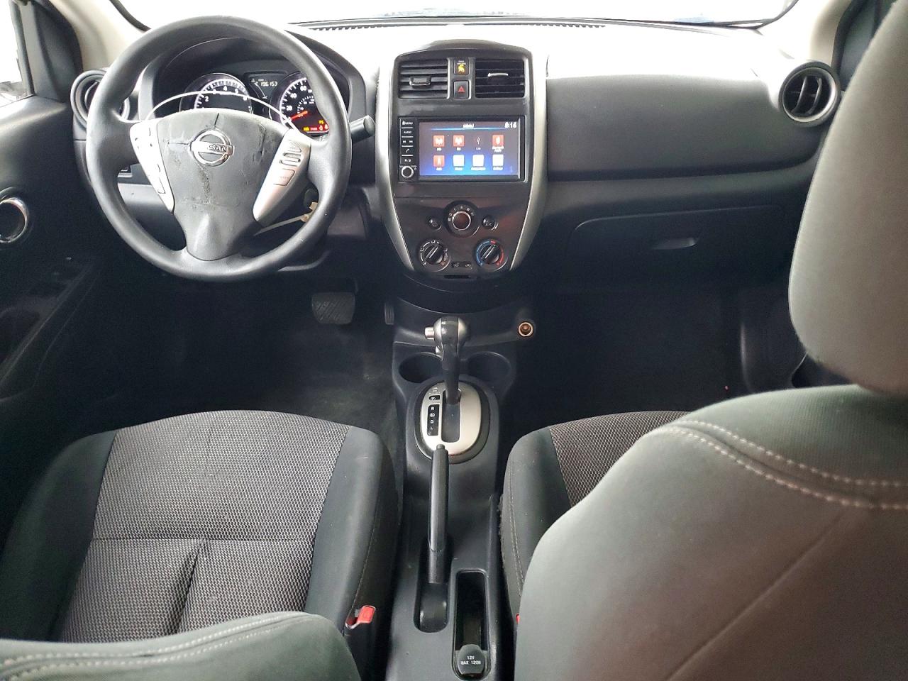 Nissan Versa Sv