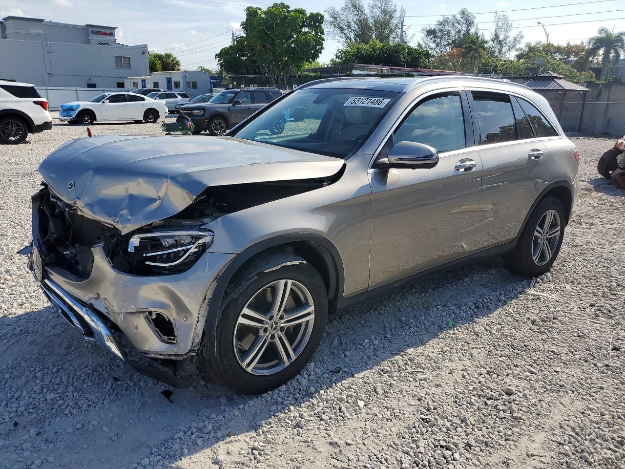 Salvage Mercedes-Benz GLC Image