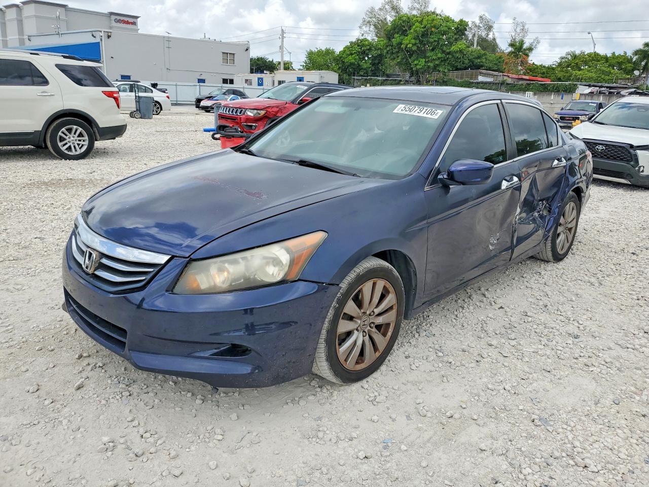 Salvage Honda Accord Image