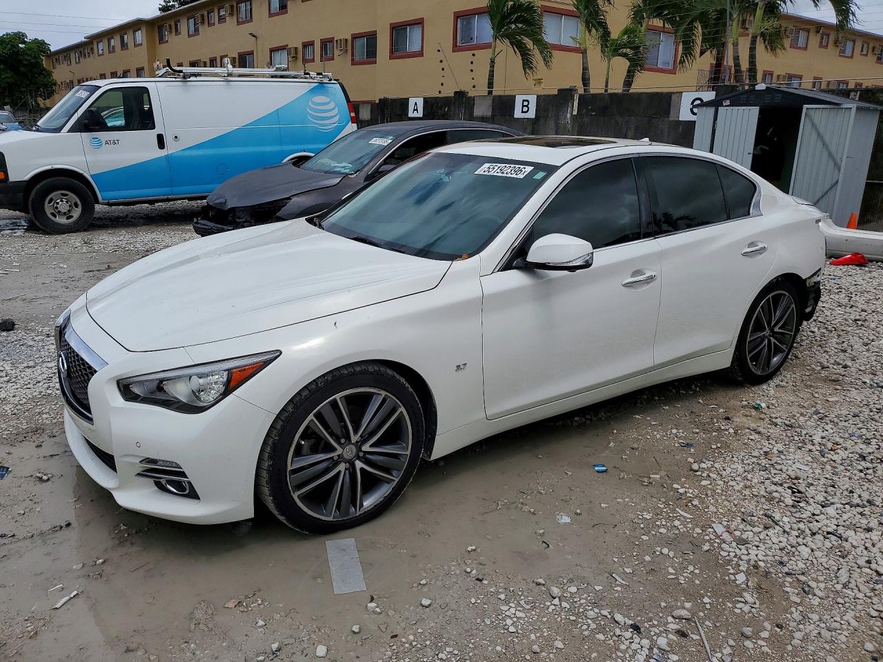 Salvage INFINITI Q50 Image